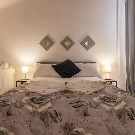 Apartment Fori Imperiali Elegant Rome