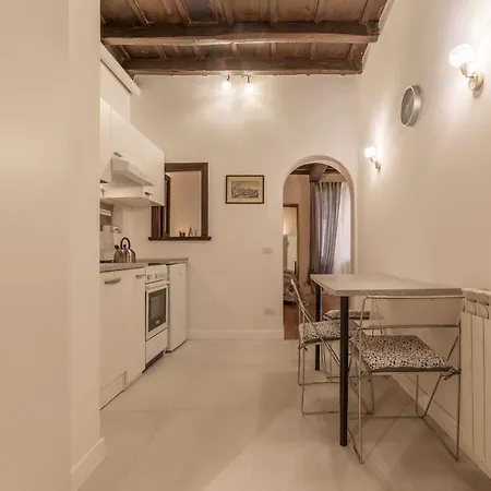 Fori Imperiali Elegant Apartment *