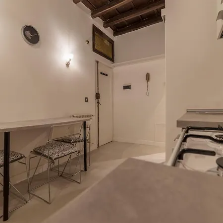 Apartment Fori Imperiali Elegant
